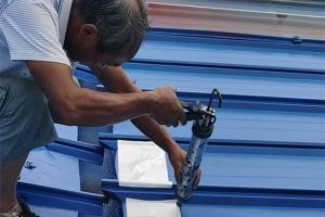 彩鋼瓦的特點和翻新噴漆過程是什么