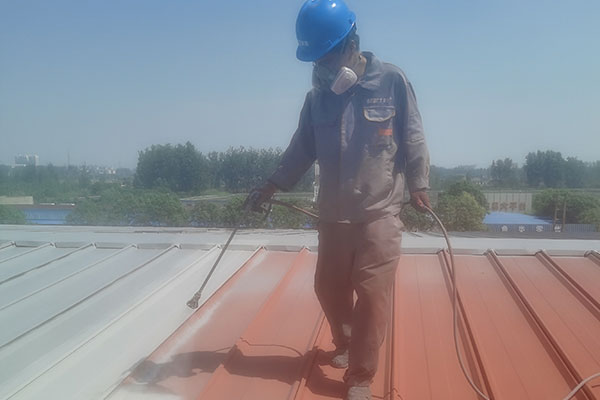 彩鋼瓦翻新專用漆快速修復(fù)銹蝕問題